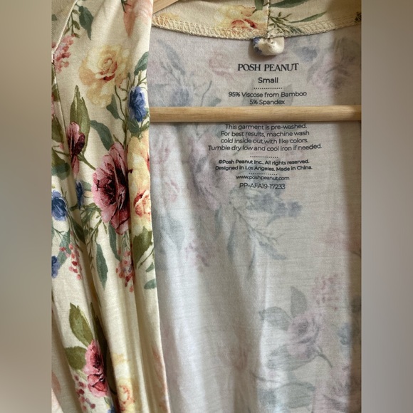 Posh Peanut Robe - Picture 2 of 5